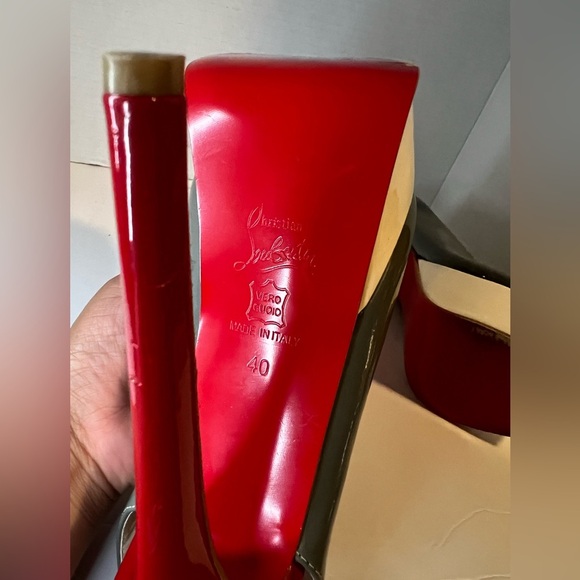 Christian Louboutin Tricolor patent Leather Lady peep toe Plataform sandals - Picture 8 of 12